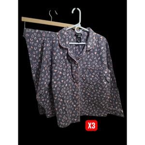X3 SET: Joe Boxer Pajamas Lounge Set NWOT
Gray hearts pattern 
XL